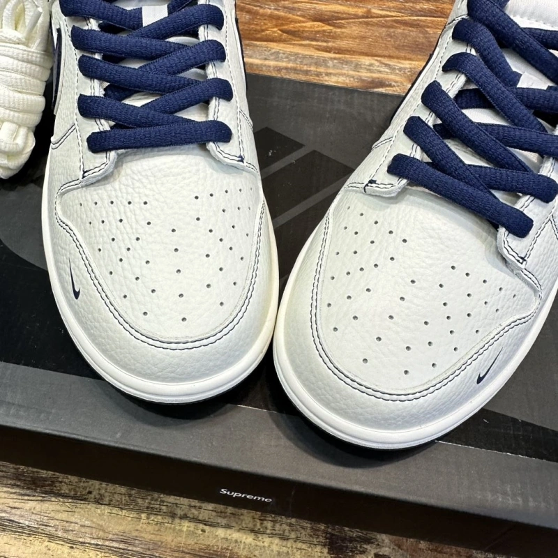 Functional Nxkx Sneakers 199481