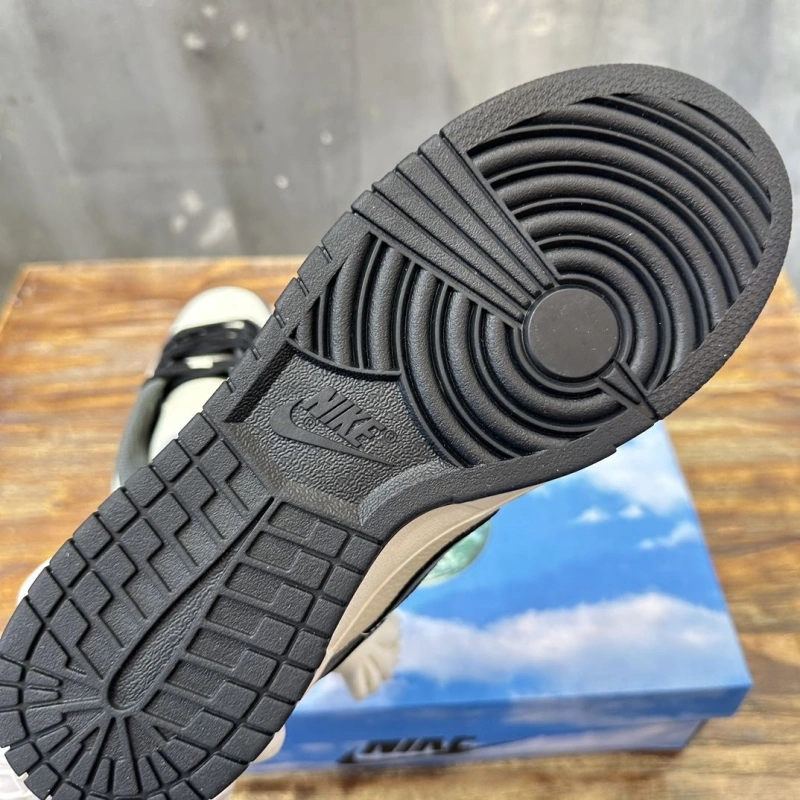 Vibrant Nxkx Sneakers 199472