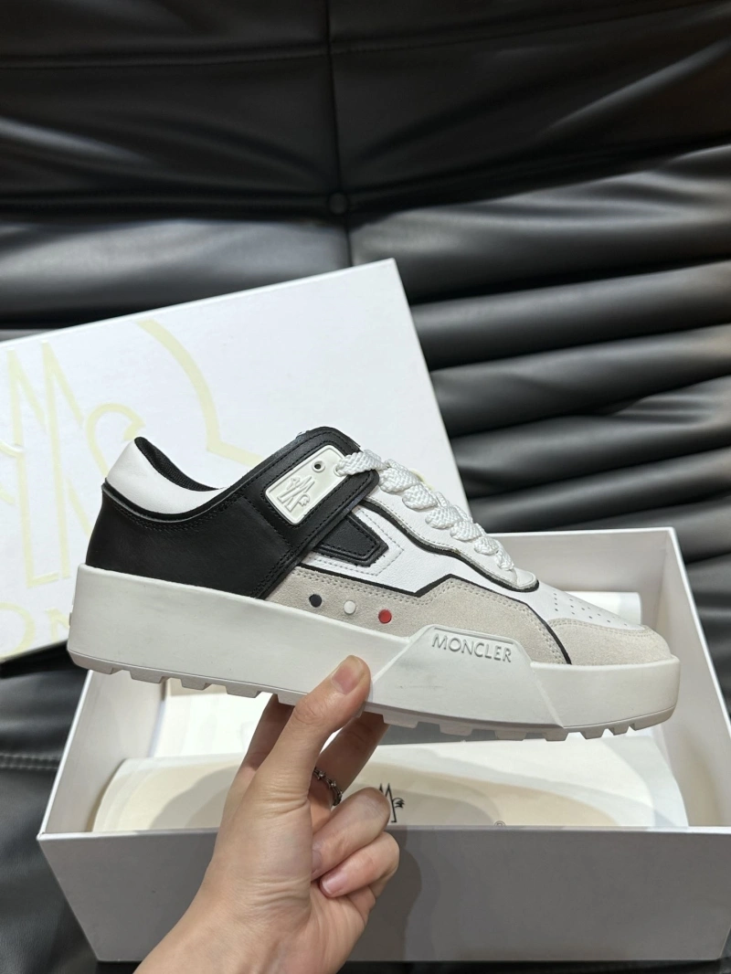 Minimalist Mxnclxr Sneakers 197641