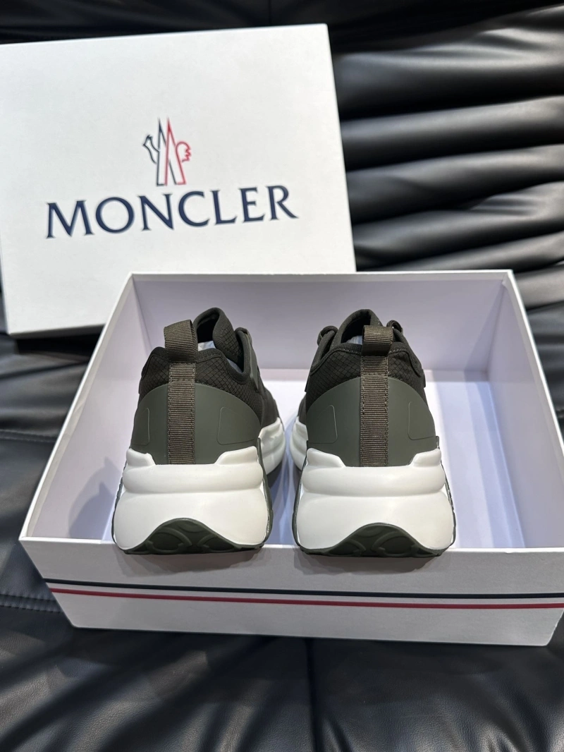 WellDesigned Mxnclxr Sneakers 197633