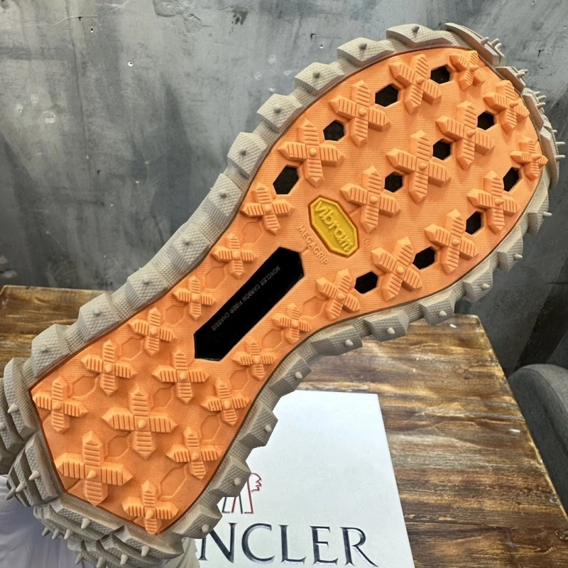 Flexible Mxnclxr Sneakers 197637