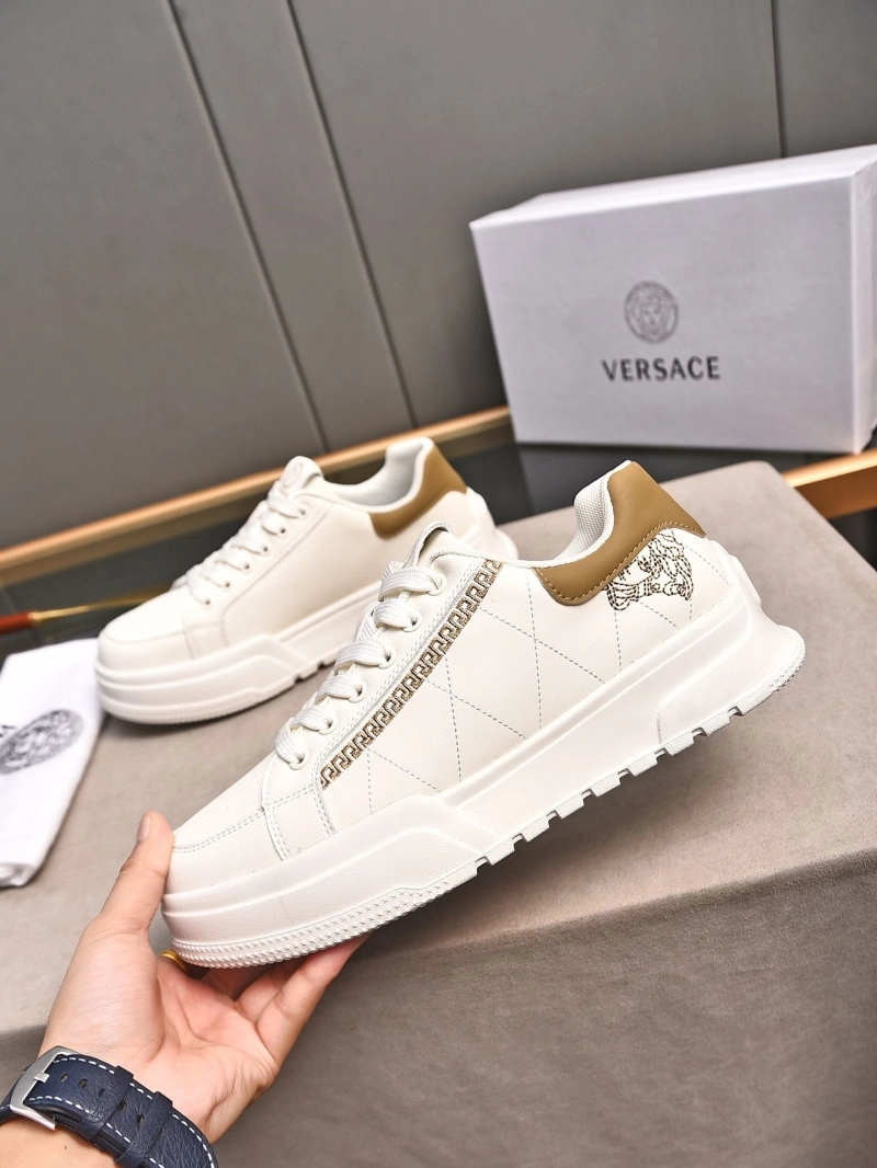 Gxvxnchy Sneakers Unique 154024
