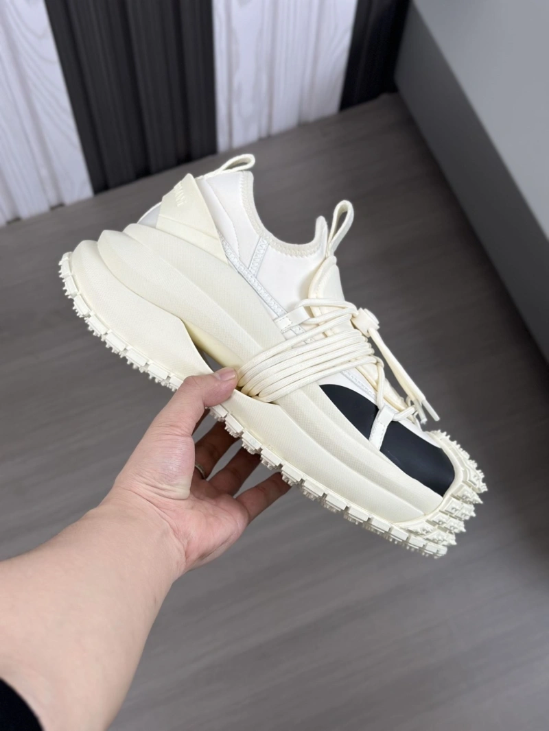 Trendy Armxnx Sneakers 108814