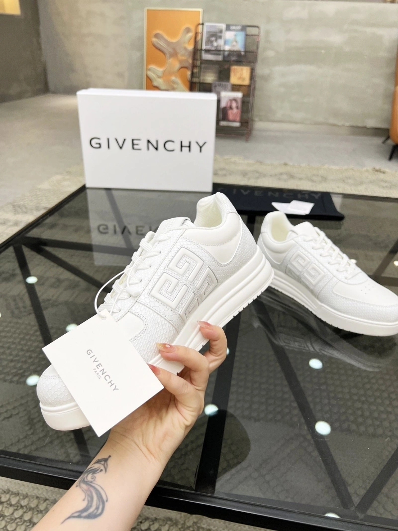 Refined Gxvxnchy Sneakers 154023