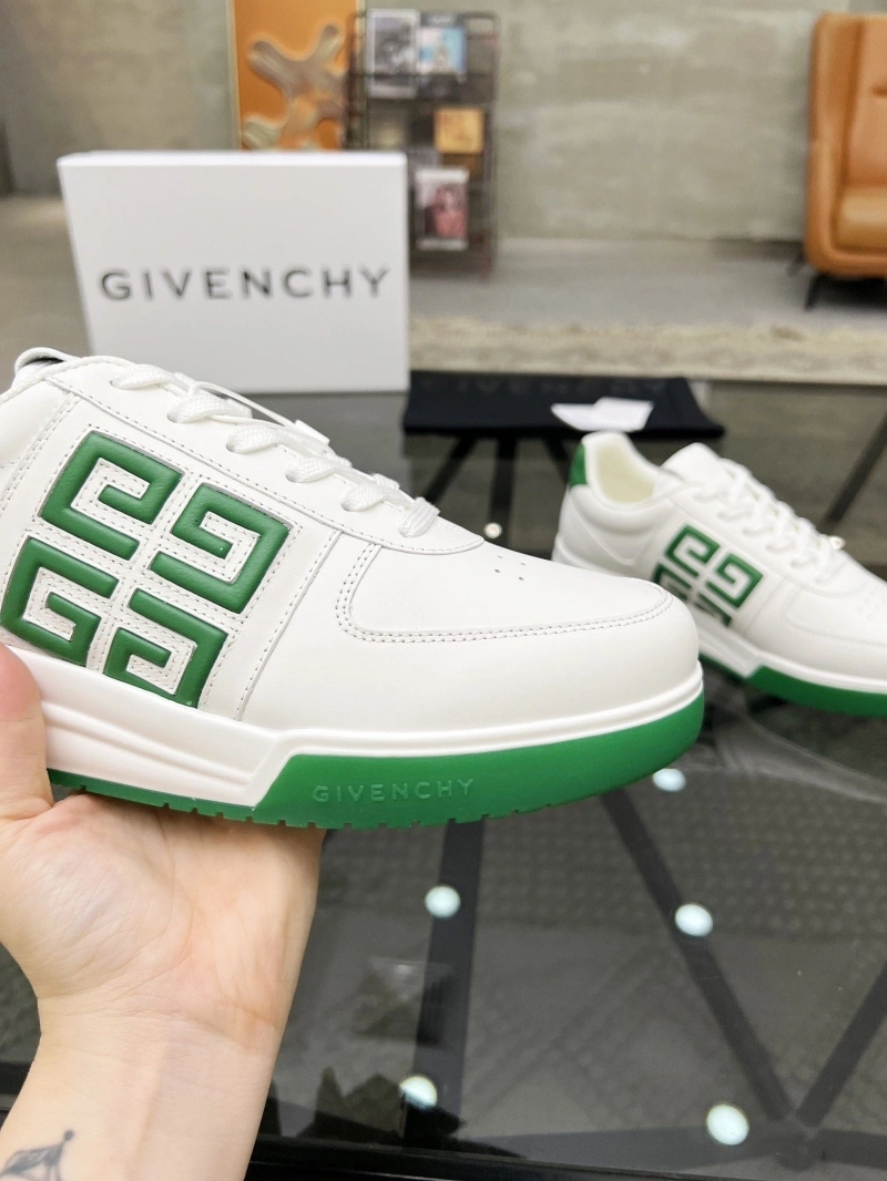 Gxvxnchy Sneakers Bright 154020