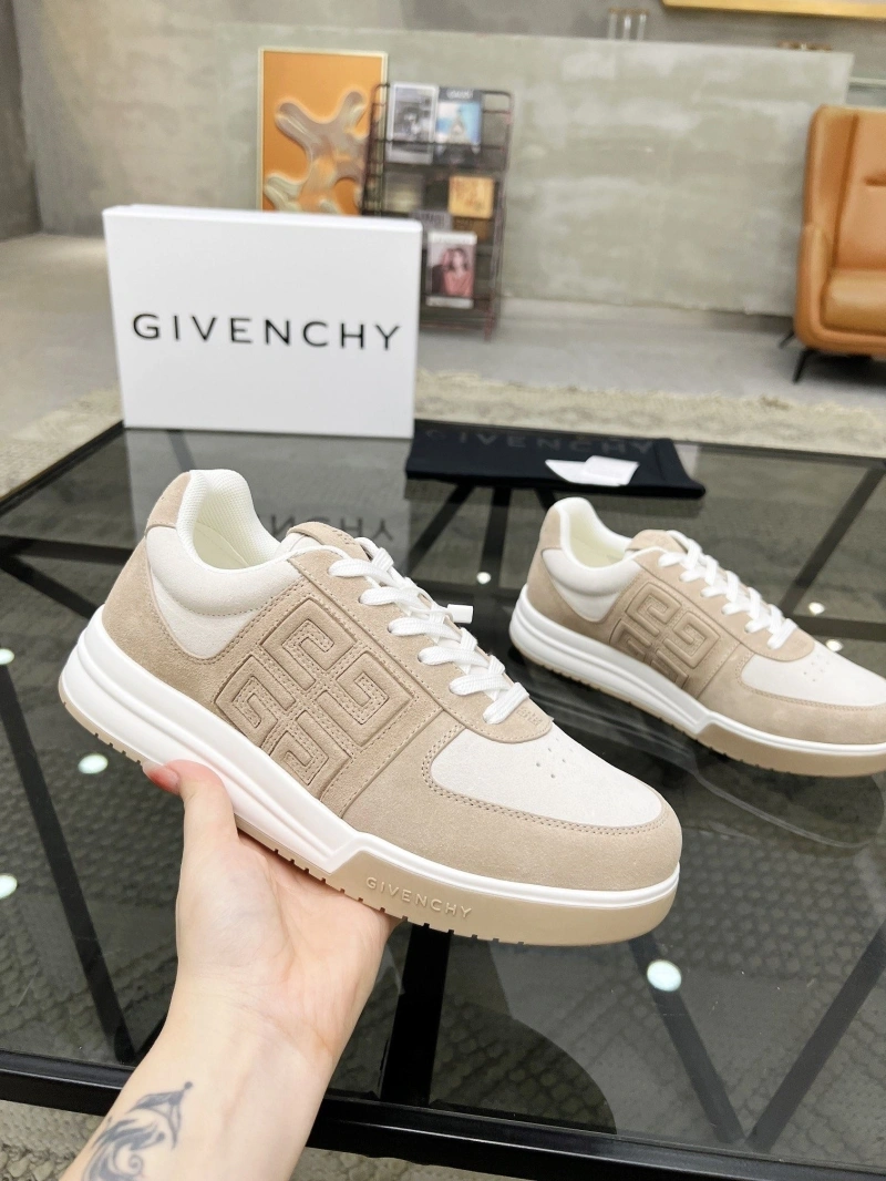 Gxvxnchy Sneakers TopPick 154018