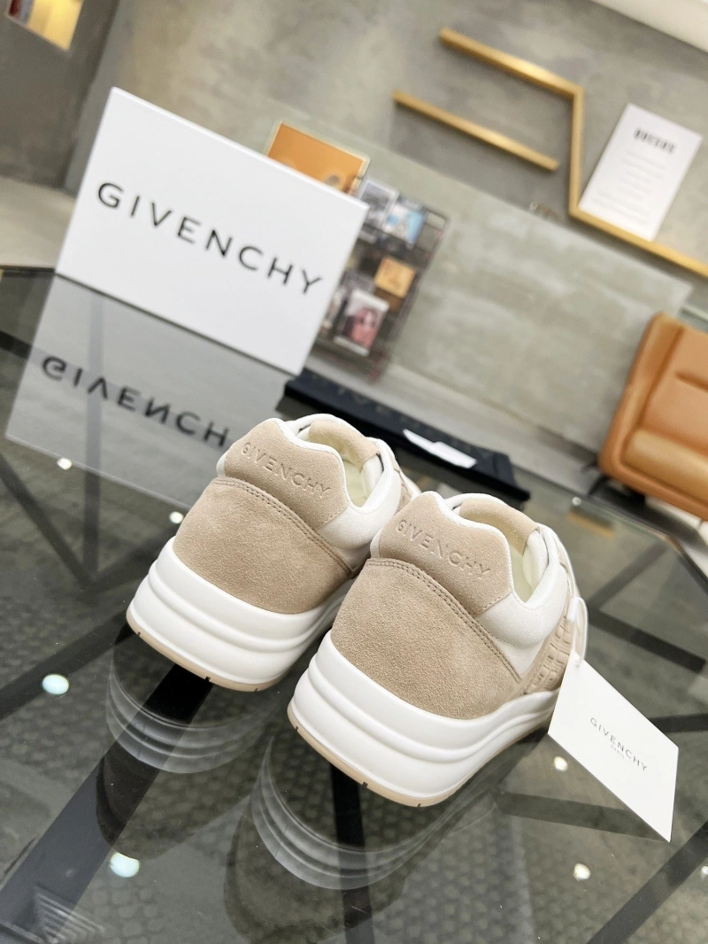 Gxvxnchy Sneakers TopPick 154018