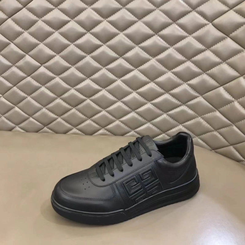 Functional Gxvxnchy Sneakers 154014