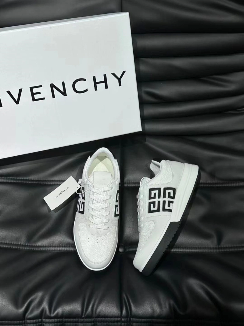 Gxvxnchy Sneakers Lightweight 154006