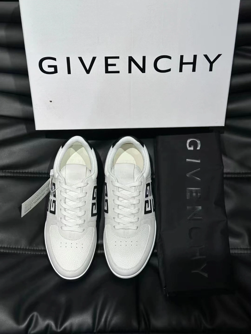 Gxvxnchy Sneakers Lightweight 154006