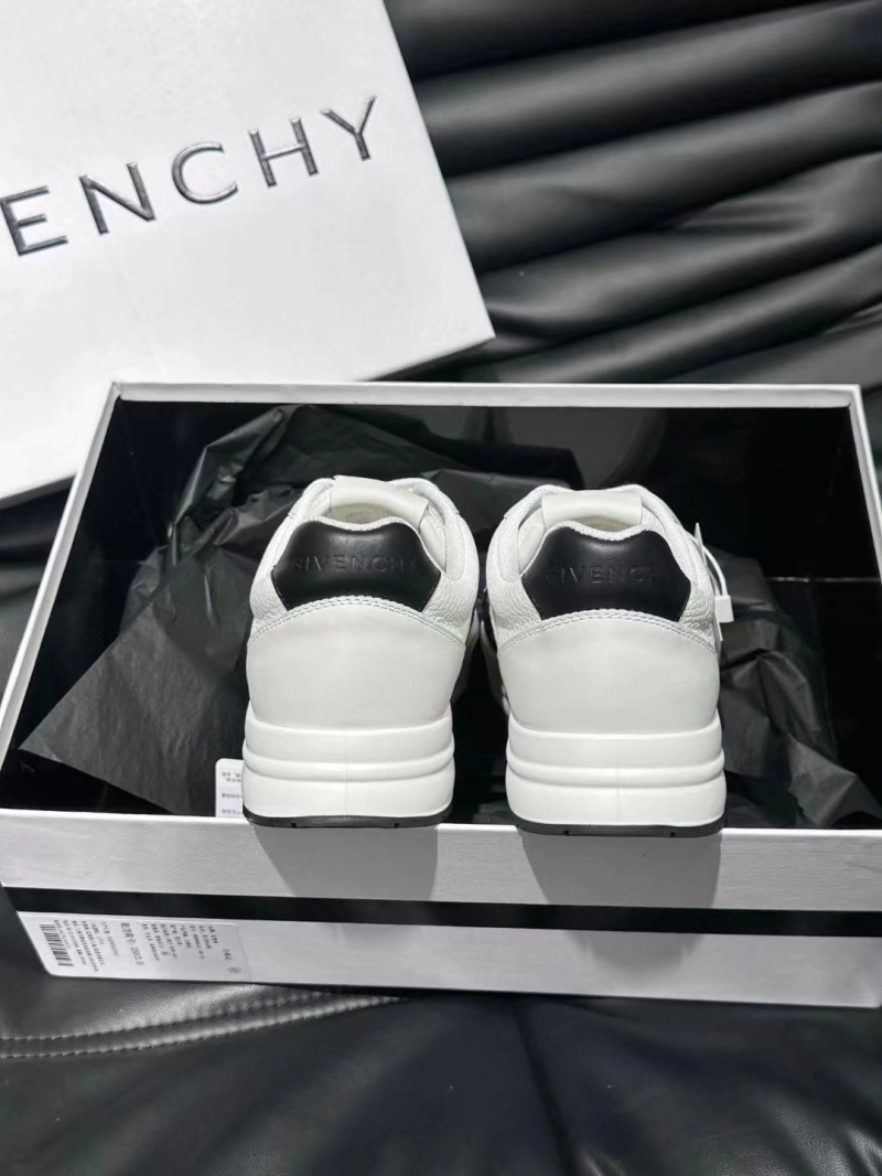 Gxvxnchy Sneakers Lightweight 154006
