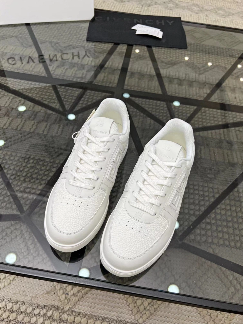 Gxvxnchy Sneakers SportInspired 154002