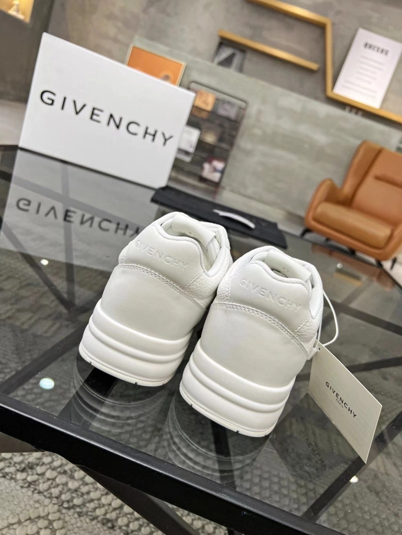Gxvxnchy Sneakers SportInspired 154002