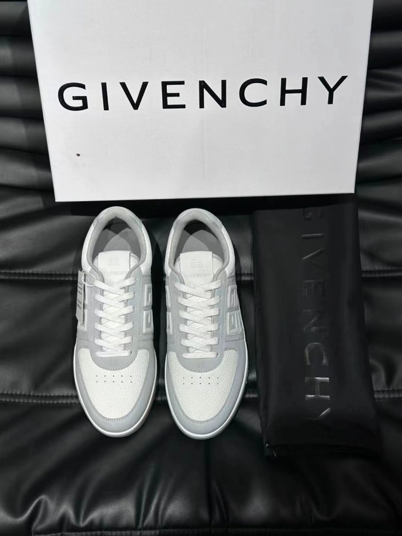 Modern Gxvxnchy Sneakers 154009