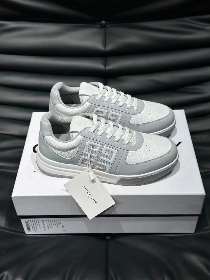 Modern Gxvxnchy Sneakers 154009