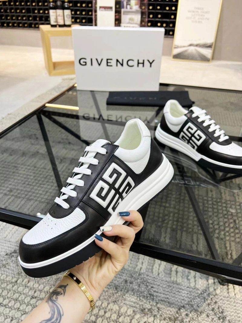 Gxvxnchy Sneakers Modern 154000