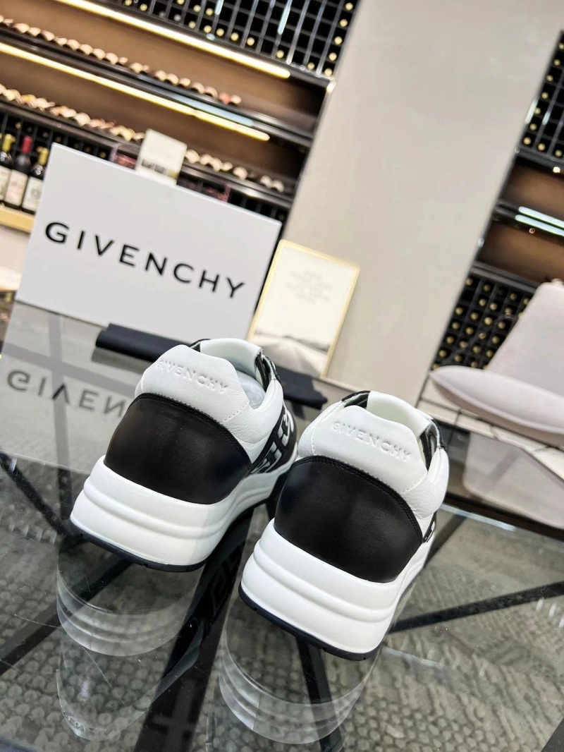 Gxvxnchy Sneakers Modern 154000