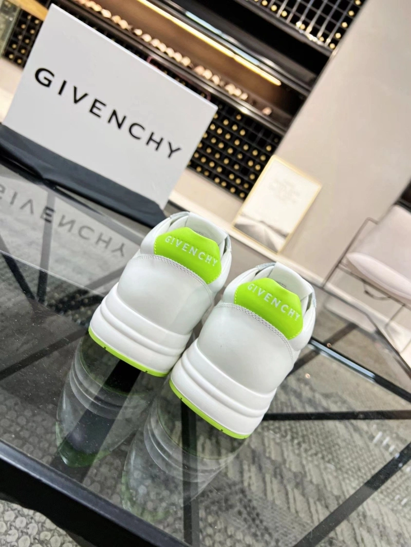 Gxvxnchy Sneakers Practical 153996