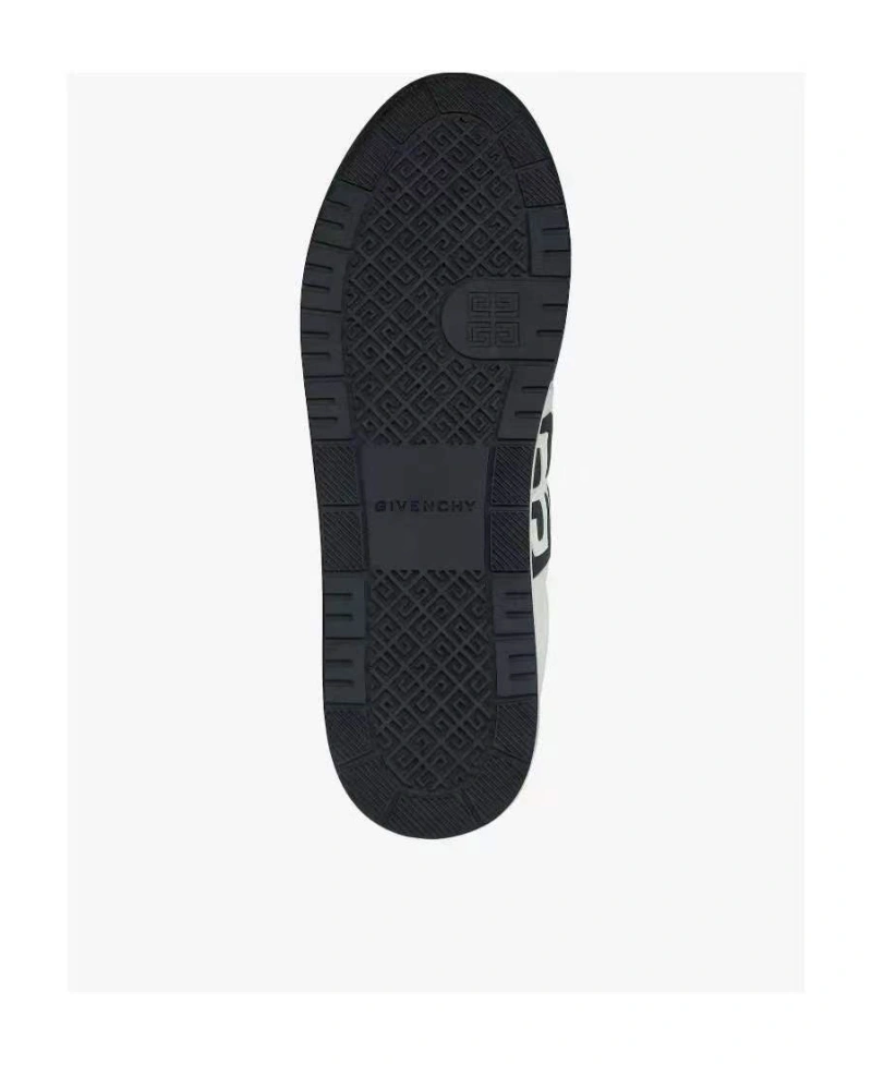 Gxvxnchy Sneakers Sleek 153999