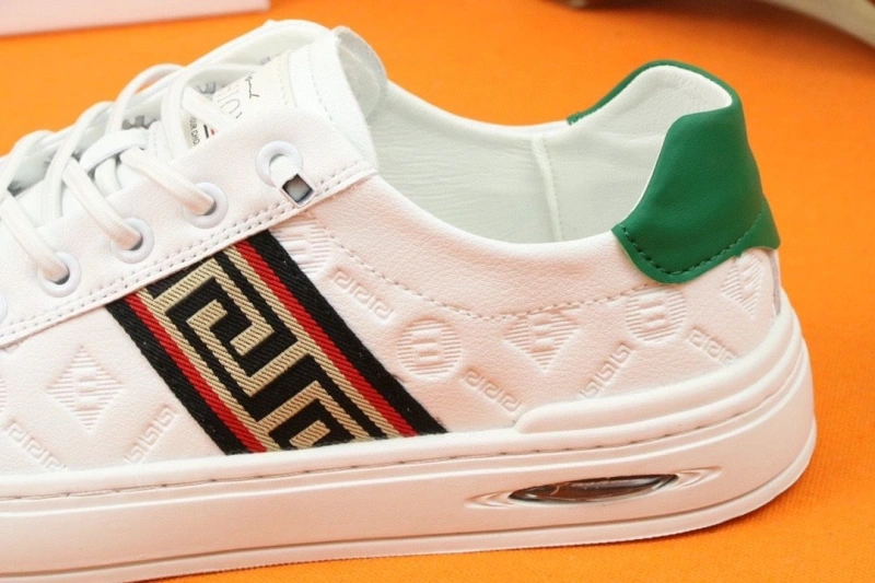 Vibrant Gxvxnchy Sneakers 153989