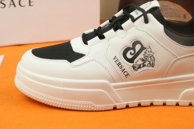 DailyWear Gxvxnchy Sneakers 153988