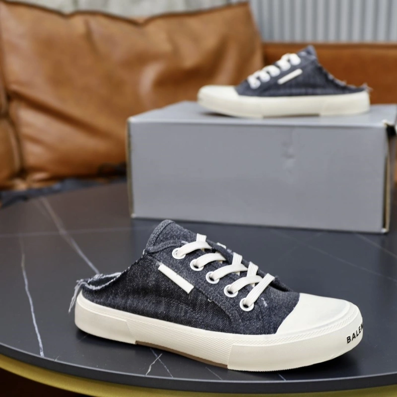 GoAnywhere Bxlxnciaga Sneakers 109970
