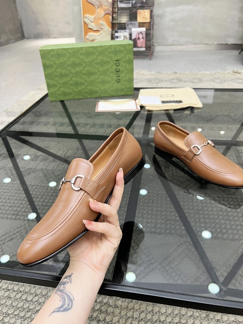 Versatile Gxccx Leather Shoes 162842