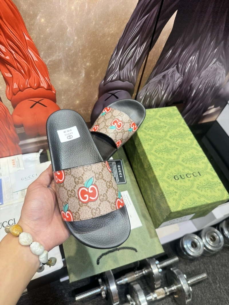 Refined Gxccx Slippers 164046
