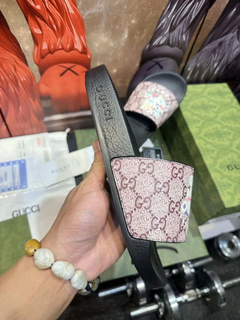 Lightweight Gxccx Slippers 164030
