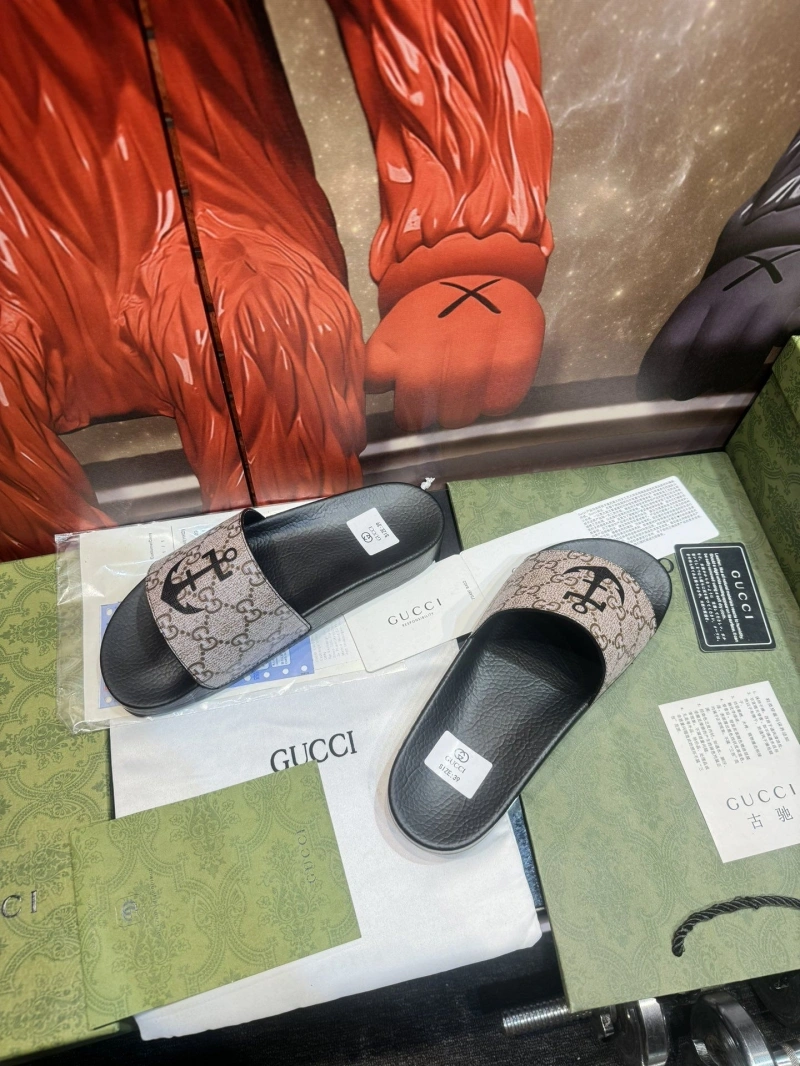 Affordable Gxccx Slippers 164038