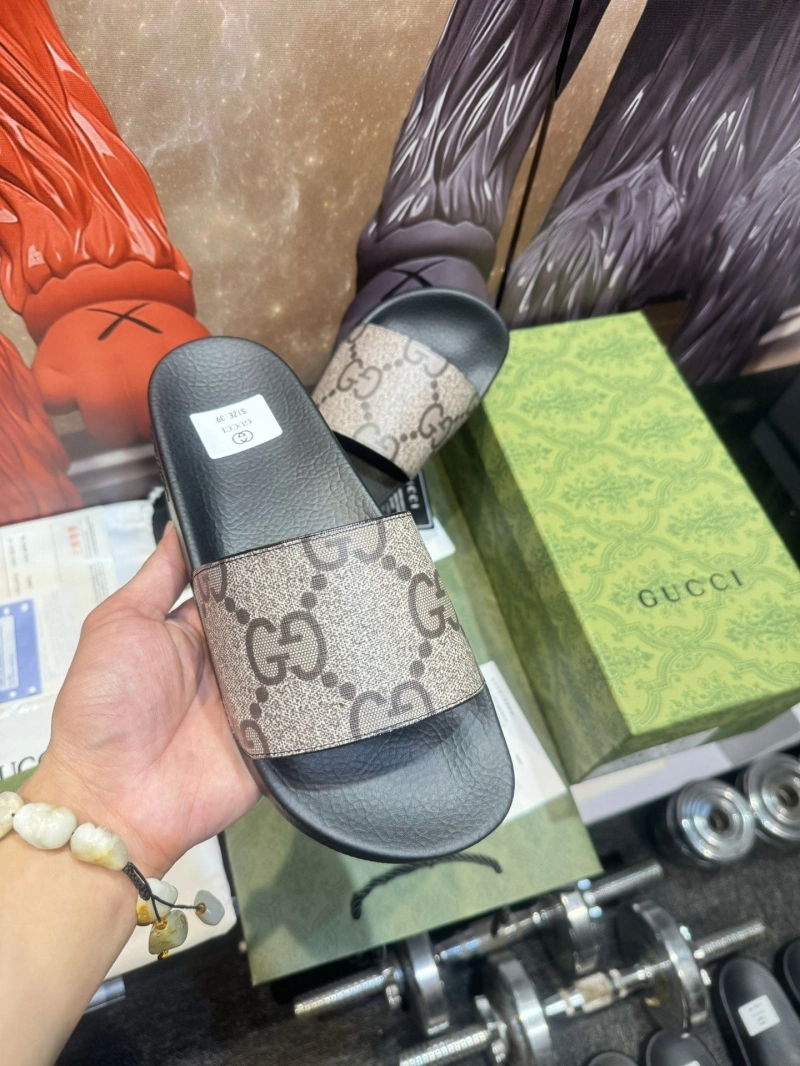 Gxccx Slippers TopPick 164035