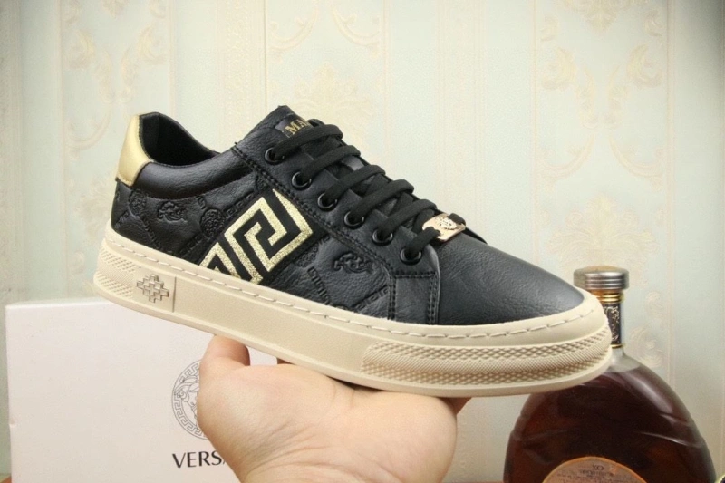 Cozy Gxvxnchy Sneakers 153985