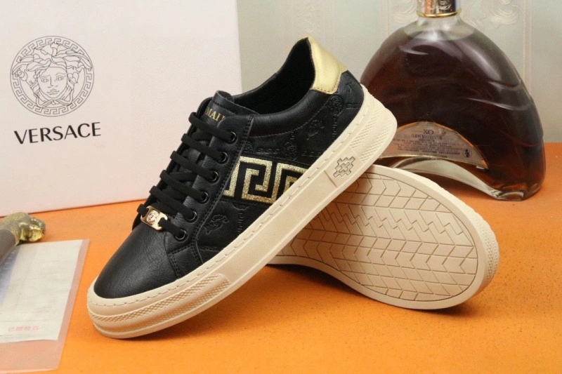 Cozy Gxvxnchy Sneakers 153985
