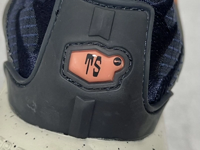 Modern Nxkx Sneakers 199389