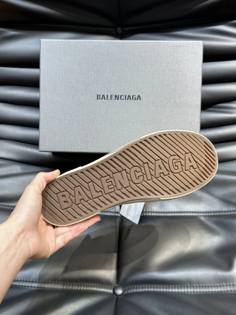Sleek Bxlxnciaga Sneakers 109961
