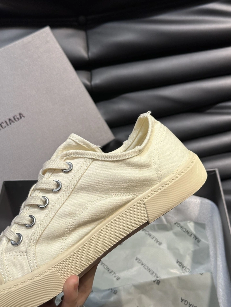 GoAnywhere Bxlxnciaga Sneakers 109959