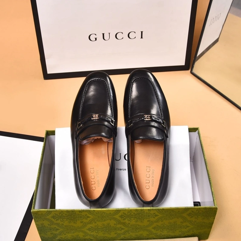 Stylish Gxccx Leather Shoes 162817