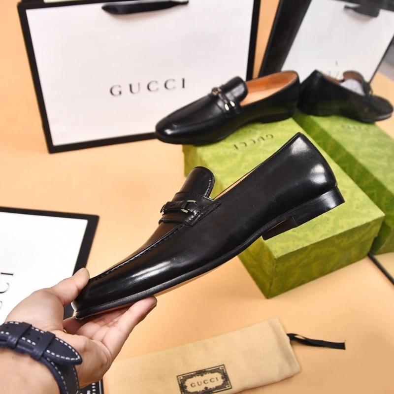 Stylish Gxccx Leather Shoes 162817