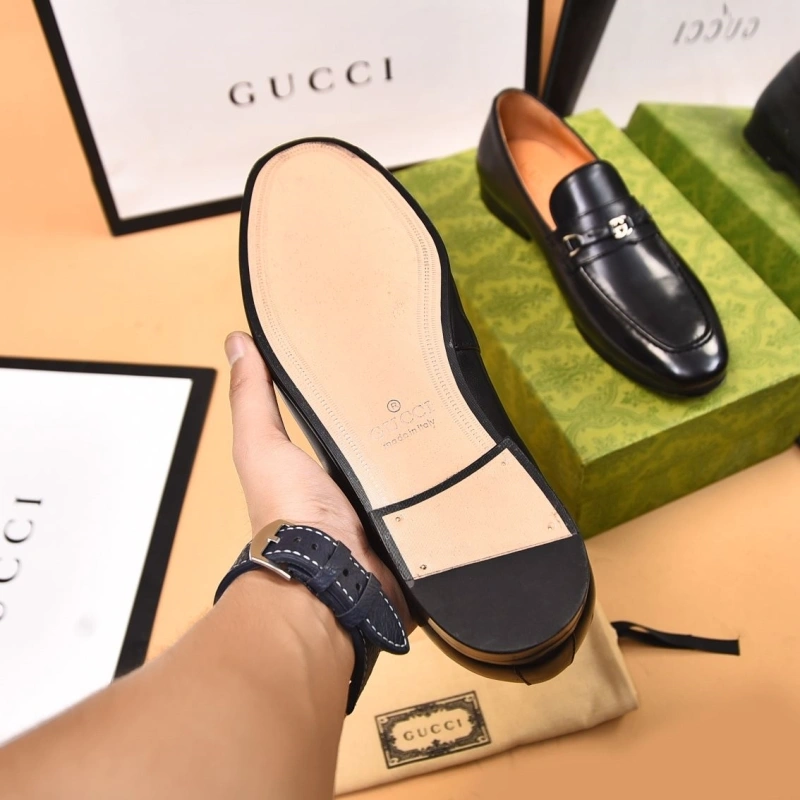 Stylish Gxccx Leather Shoes 162817