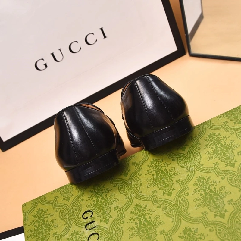 Stylish Gxccx Leather Shoes 162817