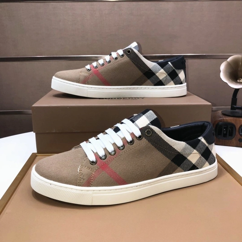 Durable Bxrbxrry Sneakers 115332