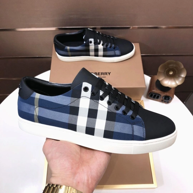 Soft Bxrbxrry Sneakers 115334