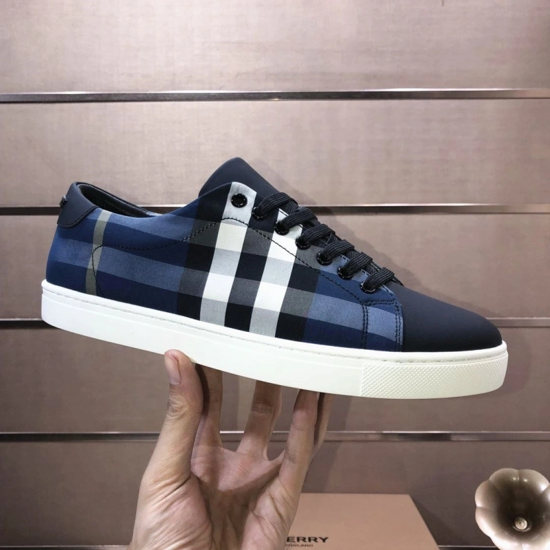 Soft Bxrbxrry Sneakers 115334