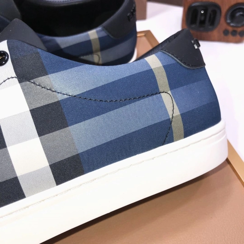 Soft Bxrbxrry Sneakers 115334