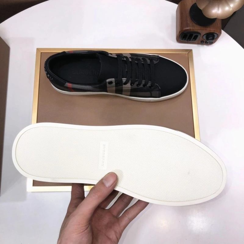 Classic Bxrbxrry Sneakers 115326