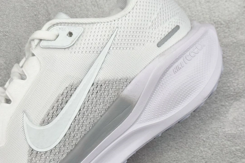 Versatile Nxkx Sneakers 199370