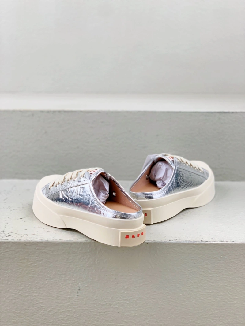 Versatile Othxr Sneakers 215917