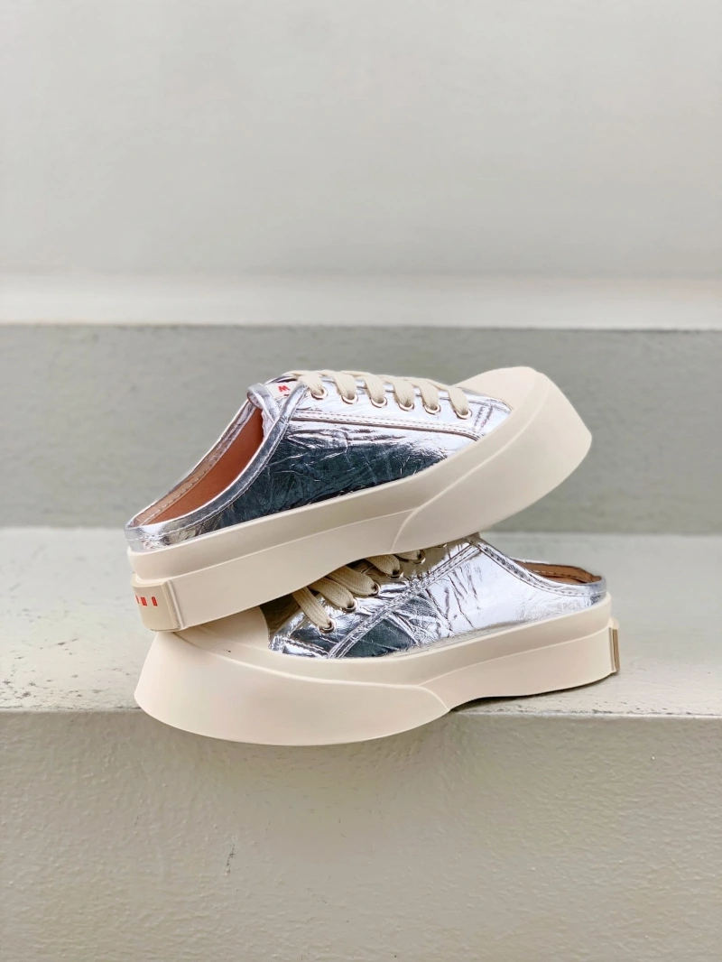 Versatile Othxr Sneakers 215917
