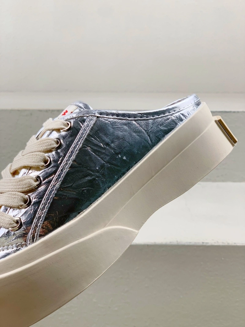 Versatile Othxr Sneakers 215917