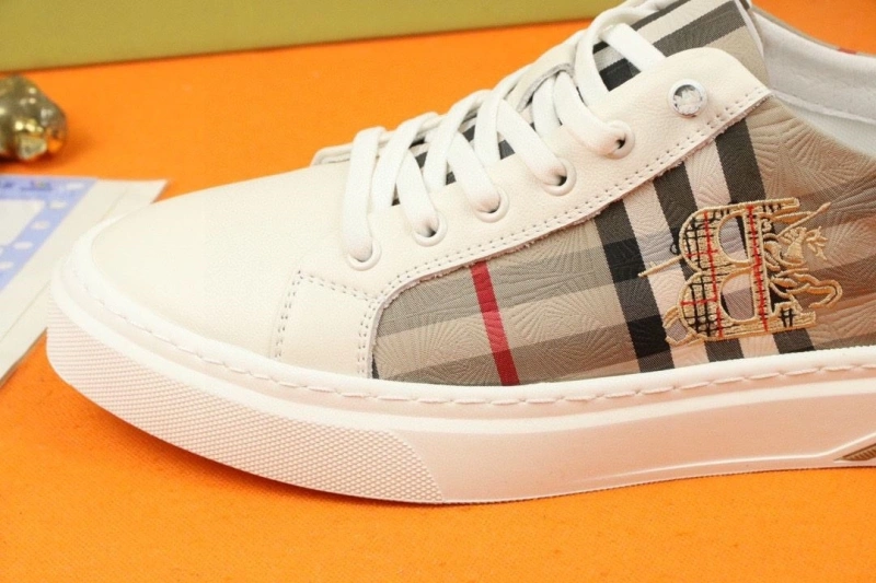 Durable Bxrbxrry Sneakers 115319